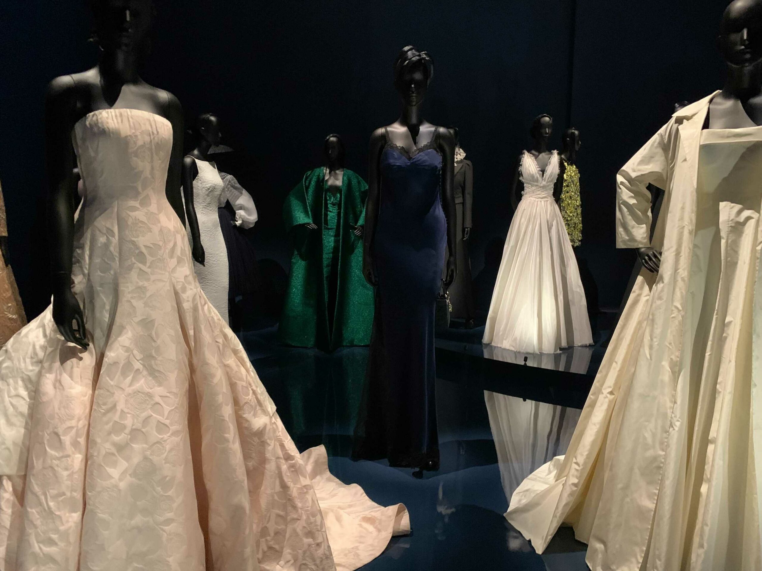 Christian Dior: Designer of Dreams Exhibit - Blender Workspace
